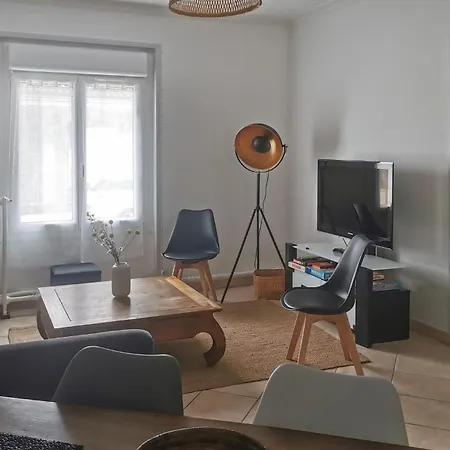 4 Bedroom Stunning Home In L'Aiguillon La Presqu' * L'Aiguillon-la-Presqu'ile