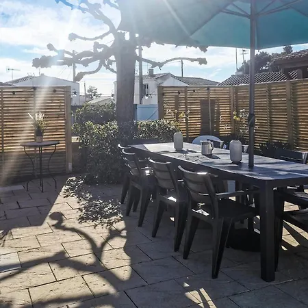別荘 4 Bedroom Stunning Home In L'Aiguillon La Presqu'