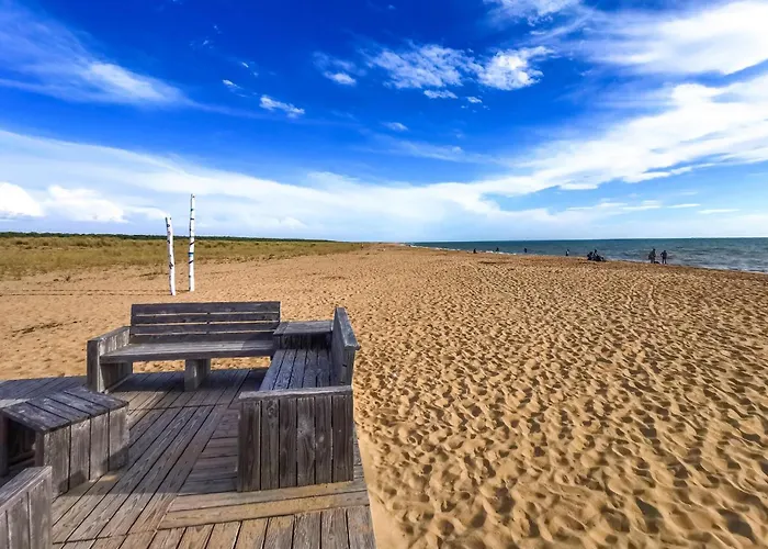 4 Bedroom In La Presqu' * L'Aiguillon-la-Presqu'ile